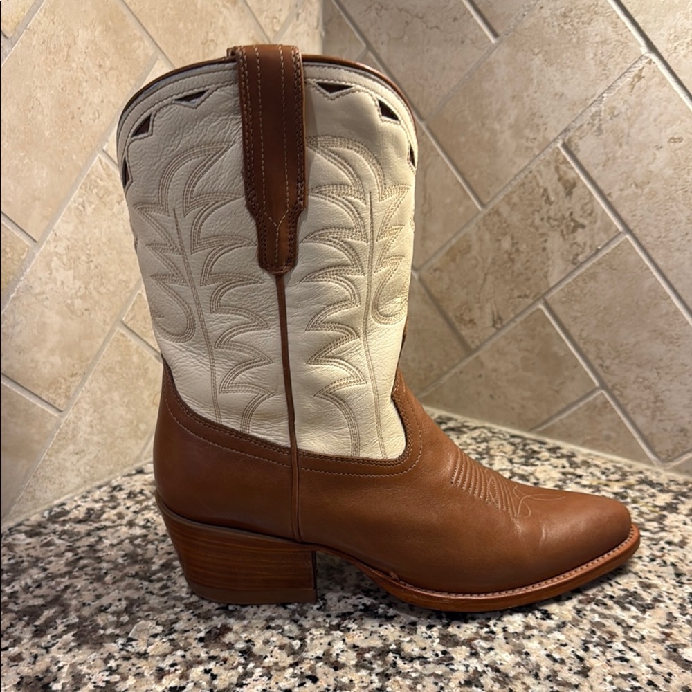 Tecovas Tan and Cream Heeled Boots